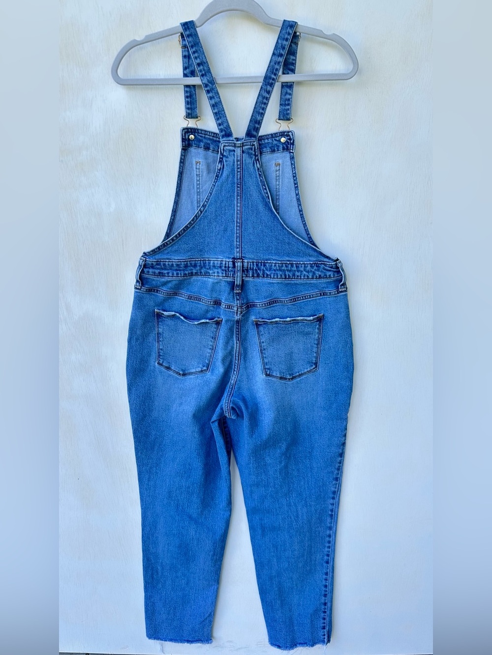 *UNIVERSAL THREAD* HIGH RISE RAW HEM TAPER CROPPED OVERALLS* SIZE 10* - Picture 3 of 7